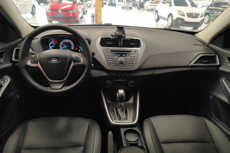 Used Ford Escort 2015 1.5L Automatic Fashion Model