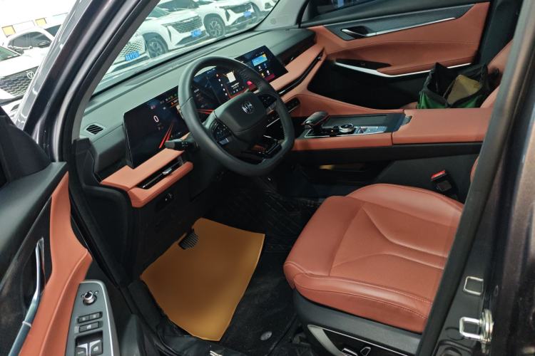 Used Changan CS75 PLUS 2024 3rd Generation Champion Edition 1.5T Intelligent Drive Dynamic Model
