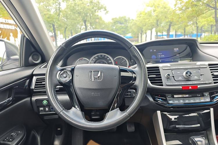Used Honda Accord 2016 2.0L Elite Edition
