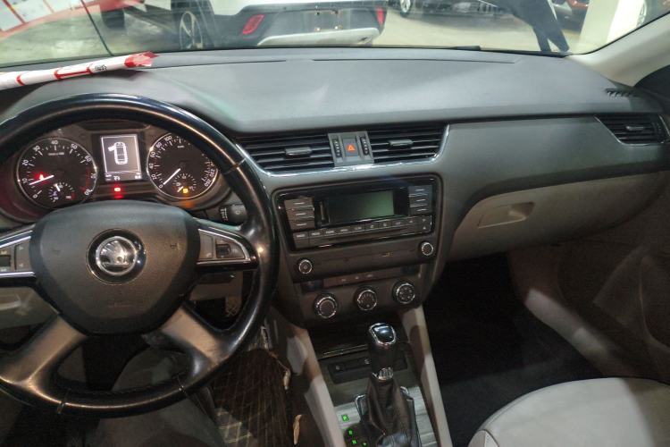 Used Skoda Octavia 2015 1.6L Automatic Yijun Edition