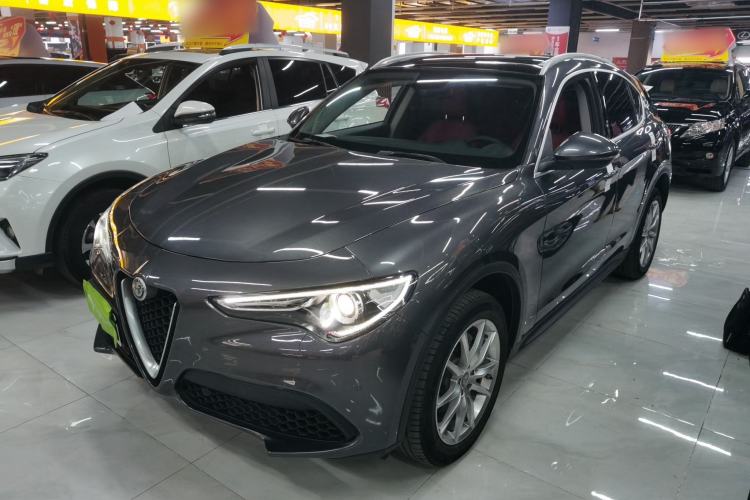 Used Alfa Romeo Stelvio 2017 2.0T 280HP Luxury Edition