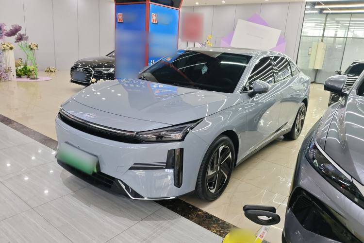 Used  L6 2024 125km PLUS Dragon Edition
