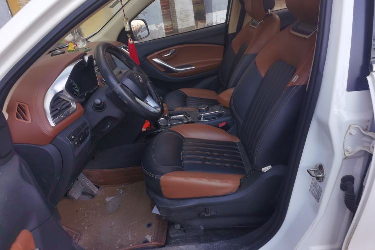 Used Soueast DX7 2015 1.5T Automatic Luxury Model
