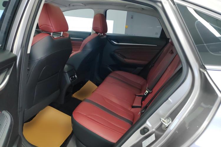 Used Changan Eado 2021 PLUS Blue Whale NE 1.4T GDI DCT Flagship Model
