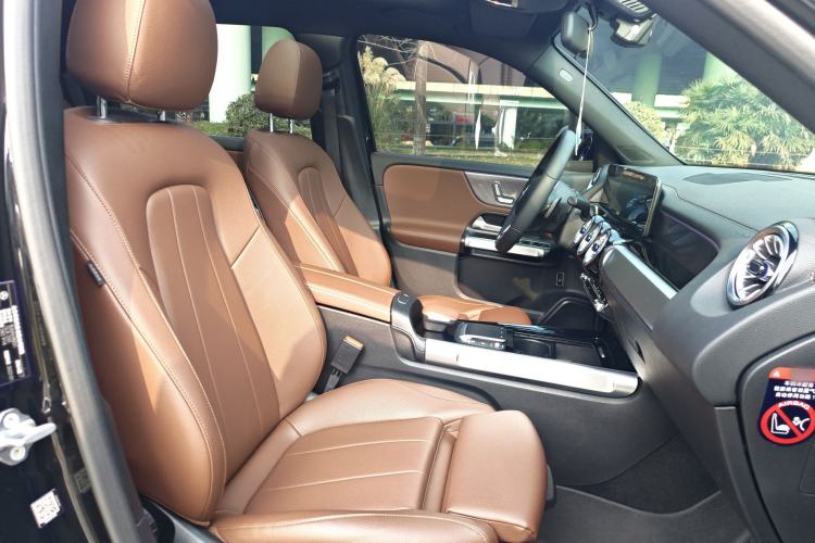 Used Mercedes-Benz GLB 2022 Updated GLB 200 Fashion Edition
