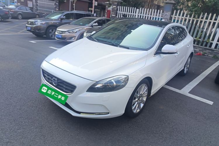 Used Volvo V40 2013 2.0T Zhiya Edition