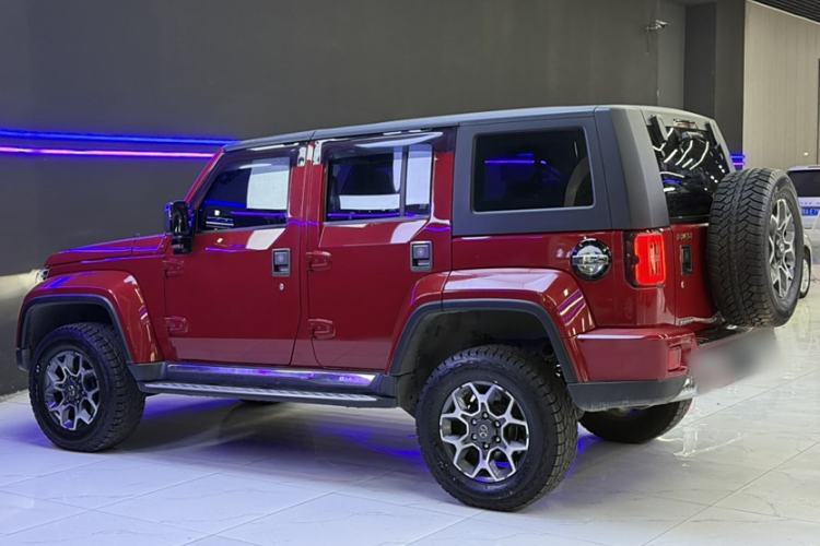 Used Beijing Auto BJ40 2018 PLUS 2.3T Automatic Four-Wheel Drive Flagship Version China V Emission Standard
