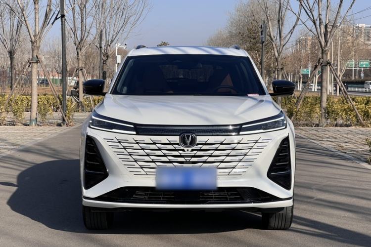Used Changan CS75 PLUS 2024 3rd Generation Champion Edition 1.5T Intelligent Drive Dynamic Model
