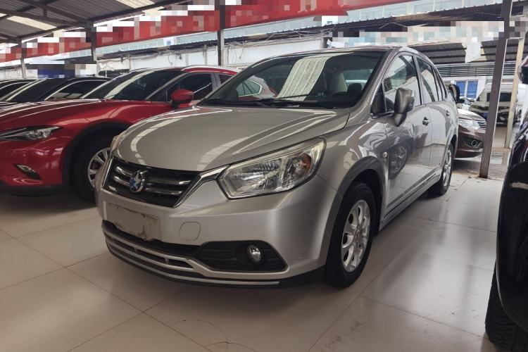 Used Venucia D50 2015 1.6L Manual Luxury Edition