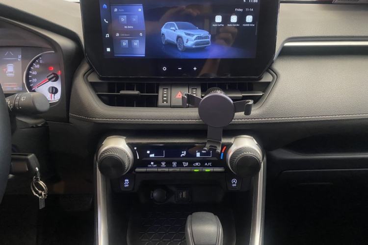 Used Toyota RAV4 2024 2.0L CVT Two-Wheel Drive Urban Edition
