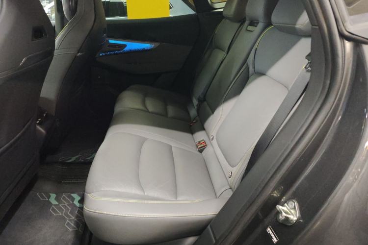 Used Lynk & Co 08 EM-P 2023 245km Ultra-Long Range Halo
