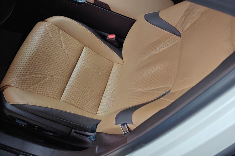 Used Lexus ES 2020 300h Premium Edition