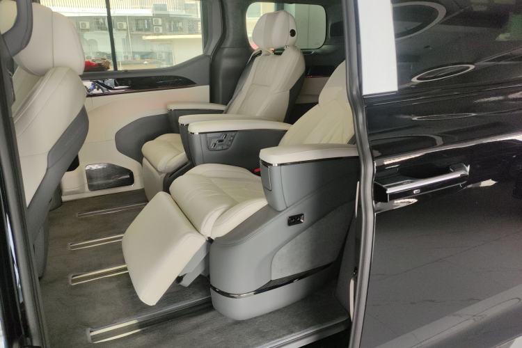 Used Zeekr 009 2024 7-Seater Walk-Through Version Four-Wheel Drive 108 kWh