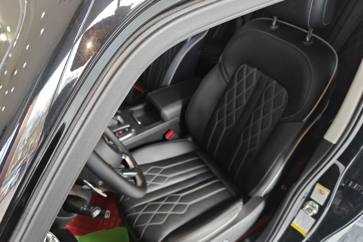 Used Tank 300 2023 Off-Road Edition 2.0T Challenger
