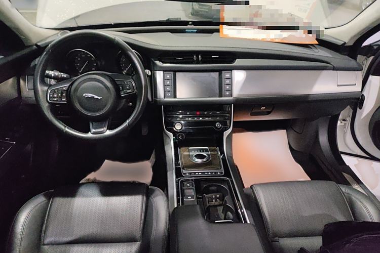 Used Jaguar XFL 2017 XFL 2.0T 240PS Luxury Edition
