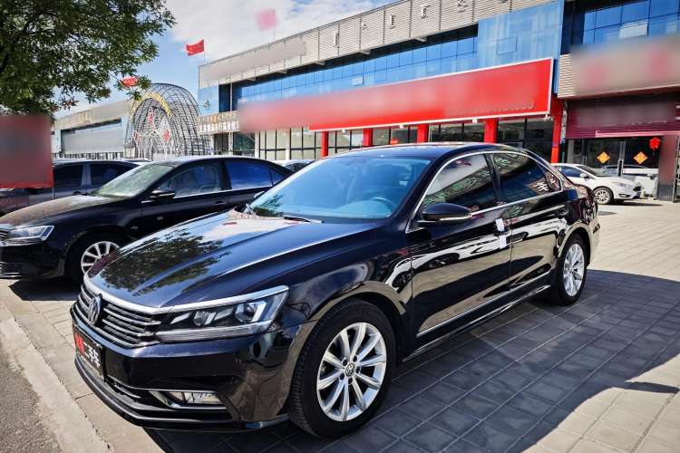 Used Volkswagen Passat 2017 330TSI DSG Luxury Edition
