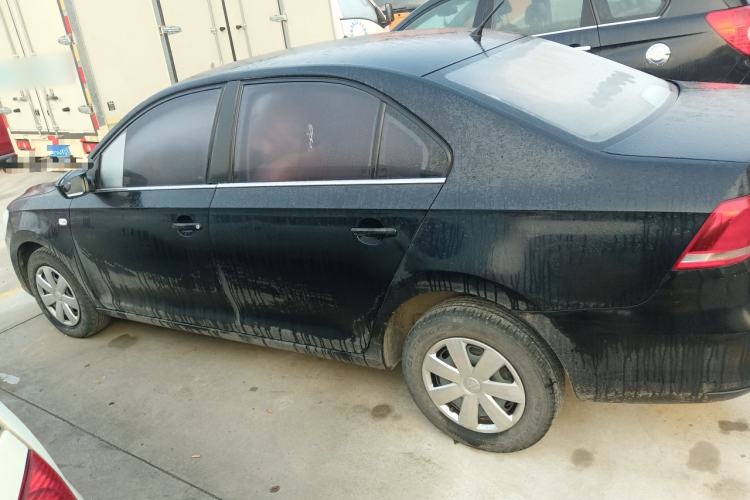 Used Volkswagen Santana 2015 1.6L Manual Fashion Edition
