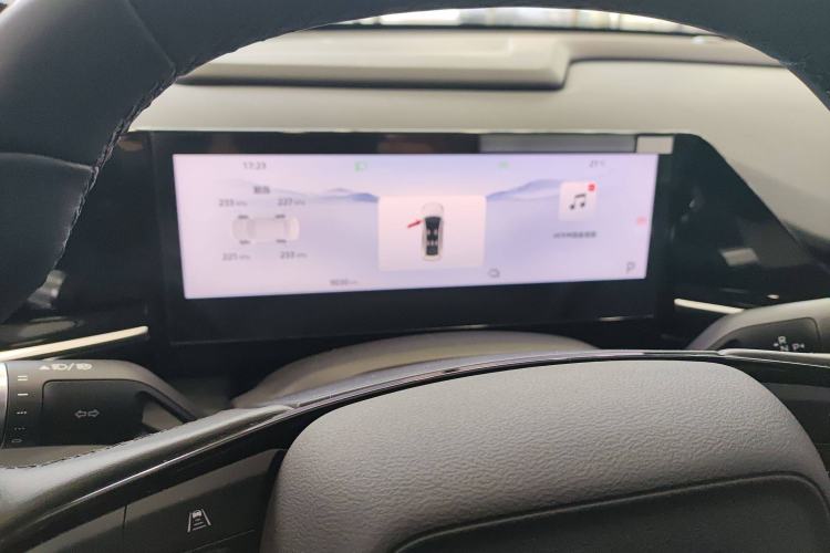 Used  L6 2024 125km PLUS Dragon Edition
