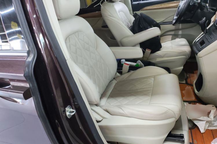 Used Buick GL8 2018 ES 28T Comfort Model China VI Standard