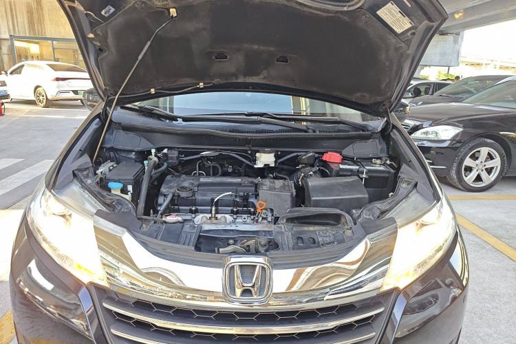 Used Honda Odyssey 2015 Revised 2.4L Luxury Edition
