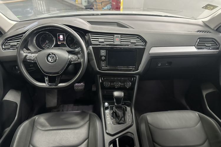 Used Volkswagen Tiguan L 2018 Revised Version 330TSI Automatic Two-Wheel Drive Comfort Edition