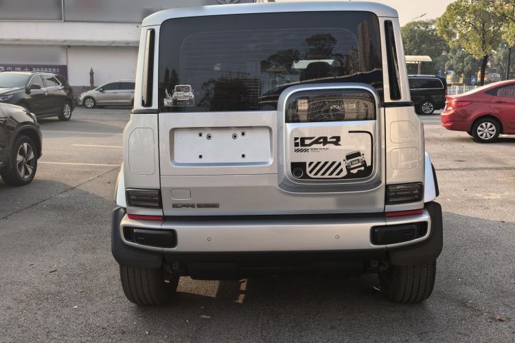 Used  V23 2025 401 Two-Wheel Drive Advanced Edition
