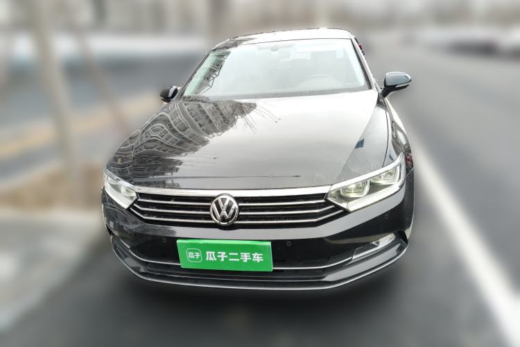 Used Volkswagen Magotan 2017 330TSI DSG Luxury Model

