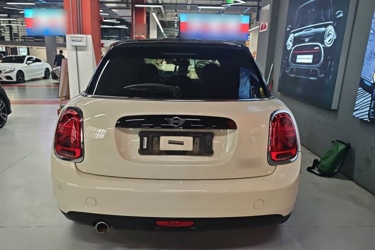 Used  MINI 2018 1.5T COOPER Classic Edition Five-Door Version
