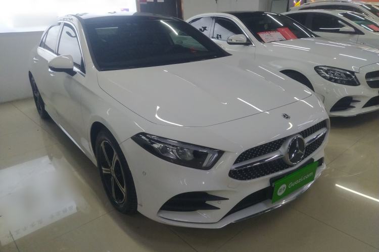 Used Mercedes-Benz A-Class 2022 Revised Version A 200 L Sport Sedan Fashionable Style
