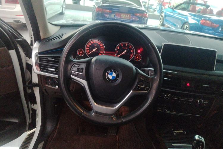 Used BMW X5 2017 xDrive28i
