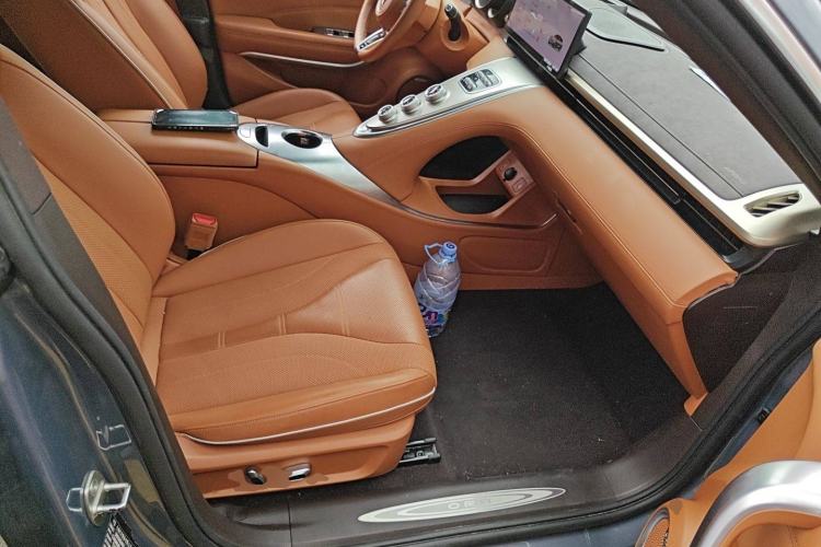 Used ORA Lightning Cat 2022 555 km Luxury Edition
