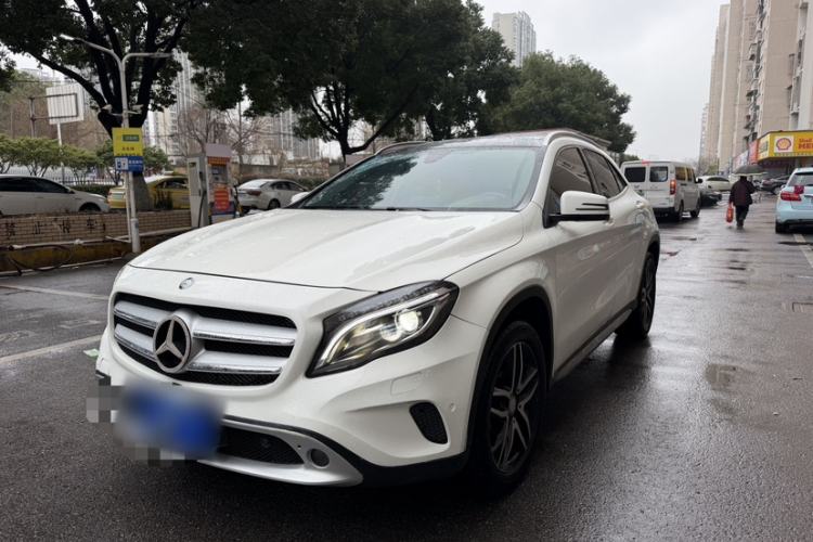 Used Mercedes-Benz GLA 2015 GLA 200 Fashion Model
