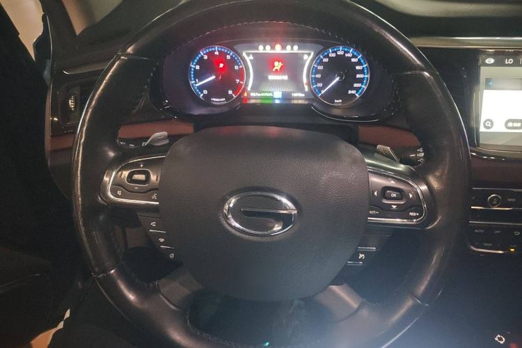 Used GAC Trumpchi GS8 2017 320T Two-Wheel Drive Luxury Smart Connectivity Version (7 Seats)
