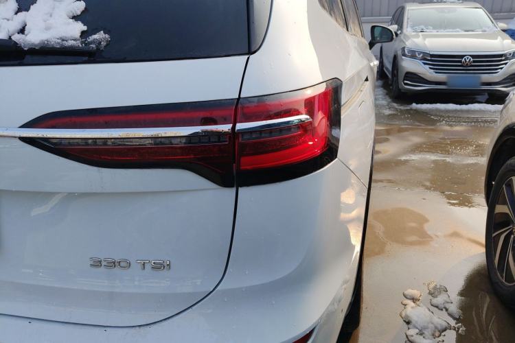 Used Volkswagen Viloran 2024 330TSI Luxury Edition
