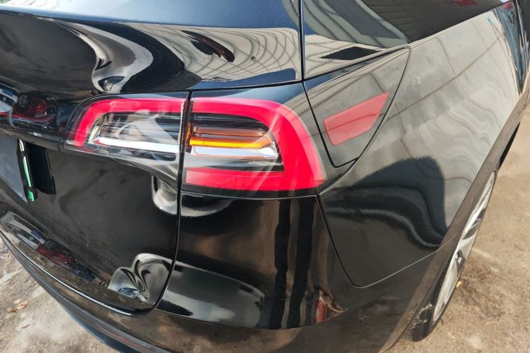 Used Tesla Model Y 2021 Long-Range All-Wheel-Drive Version