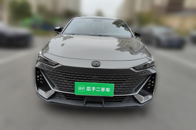 Used Changan UNI-V 2022 1.5T Prestige Version