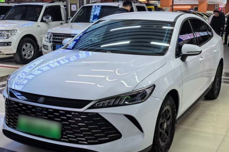 Used BYD Qin PLUS 2025 DM-i Smart Drive 55KM Leading Model
