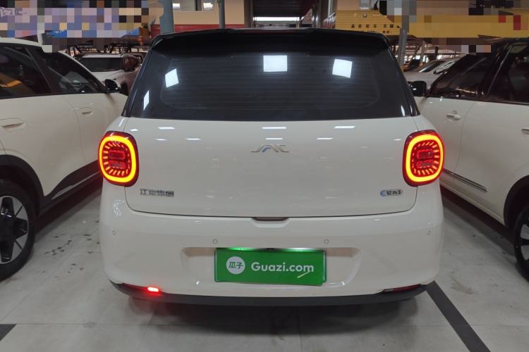 Used  3 2023 505km Pro
