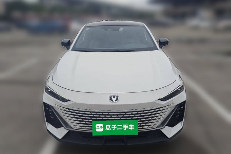 Used Changan UNI-V 2022 1.5T Smart Navigation Version
