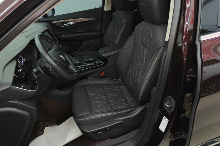 Used Buick Envision 2023 Encore Plus Avenir Aivia 5-Seater Edition
