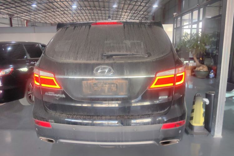 Used Hyundai Grand SantaFe 2013 3.0L 7-seat Four-Wheel-Drive Luxury Edition