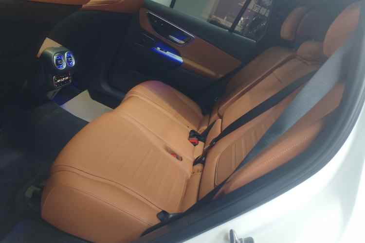 Used Mercedes-Benz GLC 2023 GLC 300 L 4MATIC Dynamic 7-Seater
