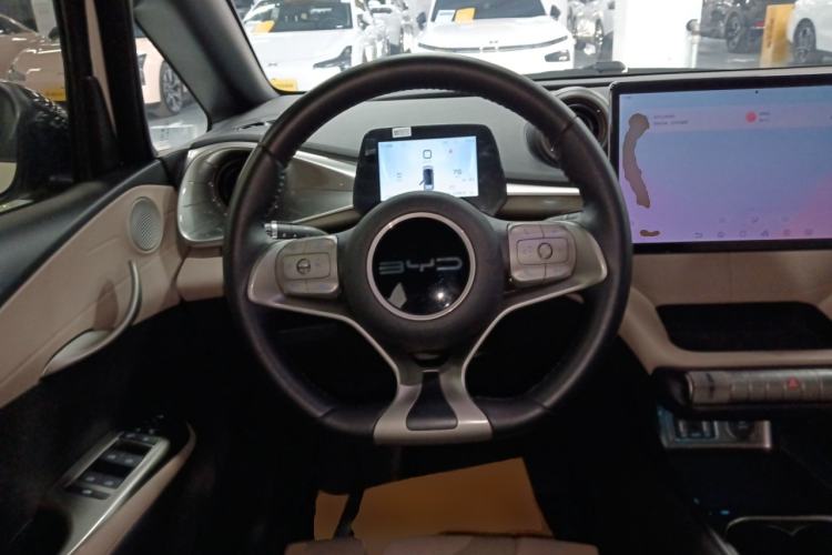 Used BYD Dolphin 2023 420 km Fashion Edition