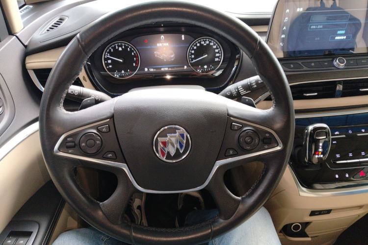 Used Buick GL8 2023 Land Executive Class 652T Luxury Model