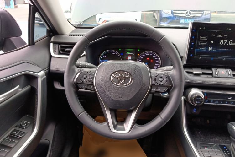 Used Toyota Wildlander 2022 Dual-Engine 2.5L E-CVT Two-Wheel Drive Luxury PLUS Edition
