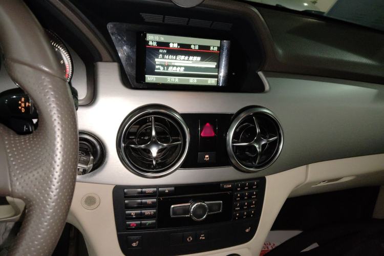 Used Mercedes-Benz GLK-Class 2013 GLK 300 4MATIC Dynamic Sunroof Model
