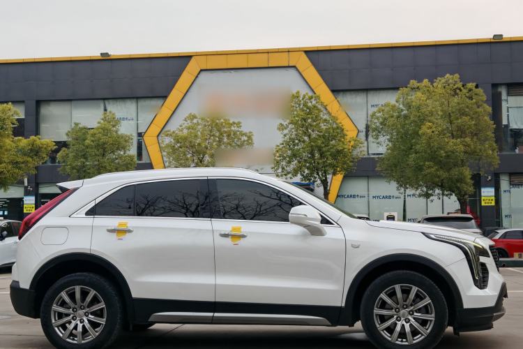 Used Cadillac XT4 2021 28T Two-Wheel Drive Luxury Version