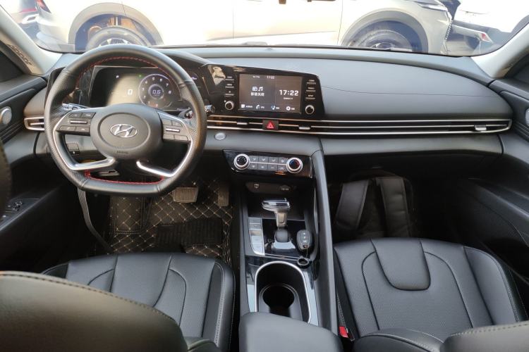 Used Hyundai Elantra 2021 1.5L CVT GLX Elite Edition
