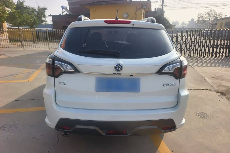 Used Venucia T70 2018 1.6L Manual Enjoyment Edition
