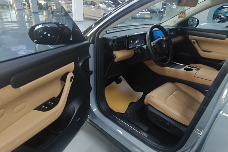 Used Leapmotor C11 2024 All-Electric 580 Luxury Edition
